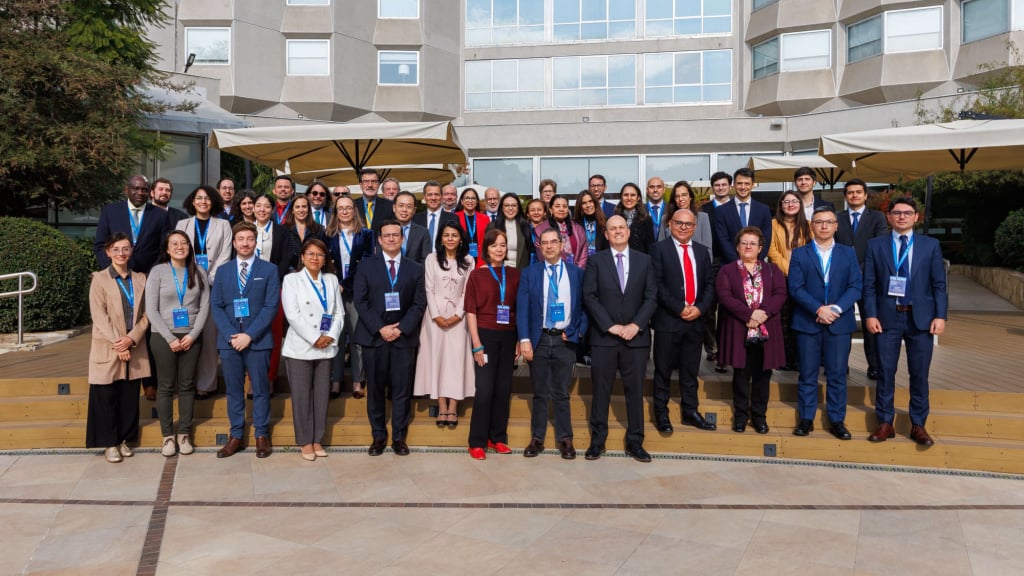 "Fiscal Commissioner Participates in High-Level Conference in Chile."